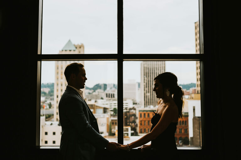 5 things to do immediately after getting engaged